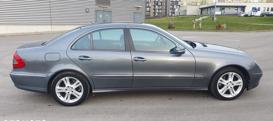 Mercedes-Benz Klasa E cena 31900 przebieg: 226000, rok produkcji 2007 z Kielce małe 154